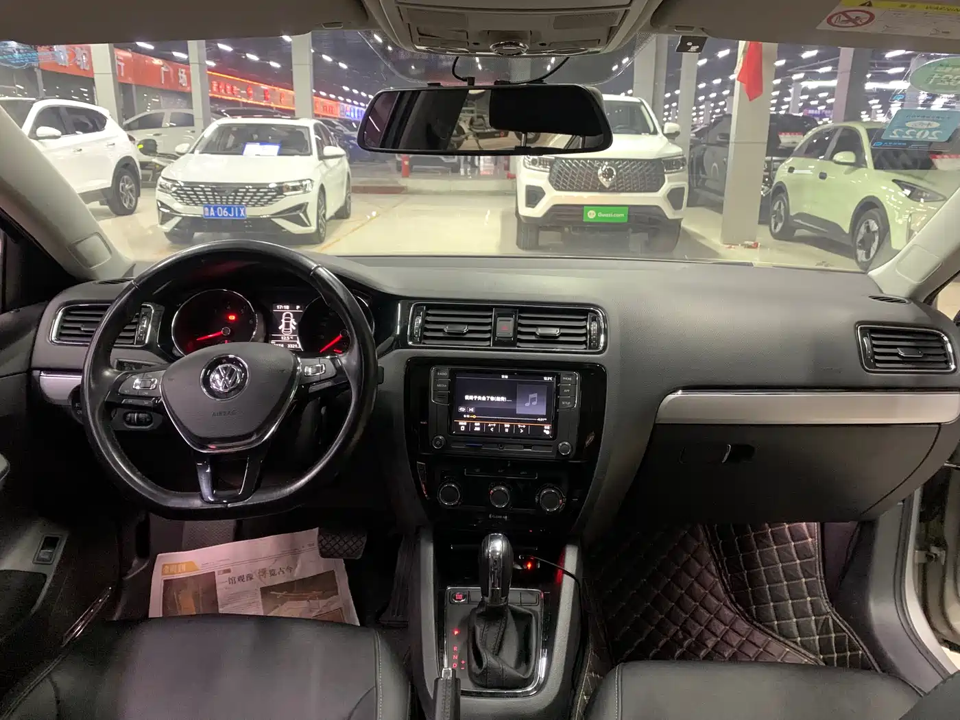 Volkswagen Sagitar 2018 280TSI DSG Comfort фото 5