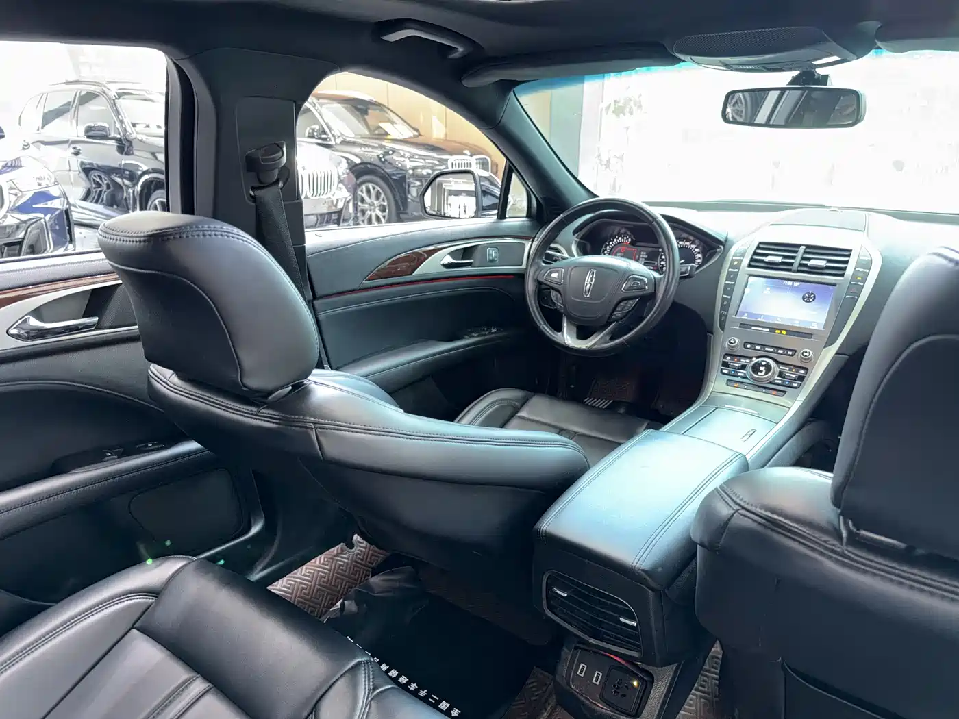 Lincoln MKZ 2020 2.0T Premium Edition фото 6