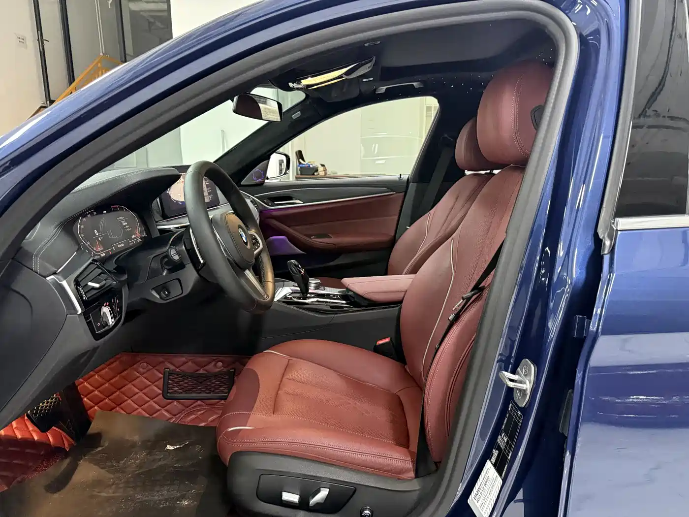 BMW 5 Series 2021 530Li Leading M Sport Package фото 8
