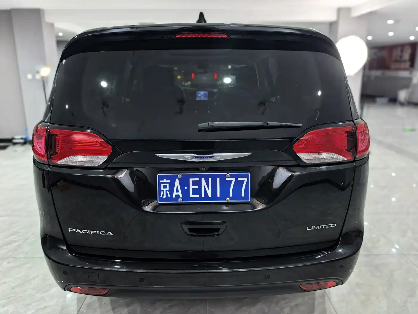 Chrysler Grand Voyager (Import) 2019 2017 3.6L Premium Edition