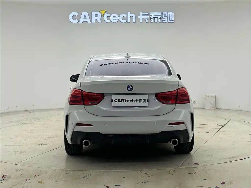 BMW 1 Series 2023 120i M Sport фото 3