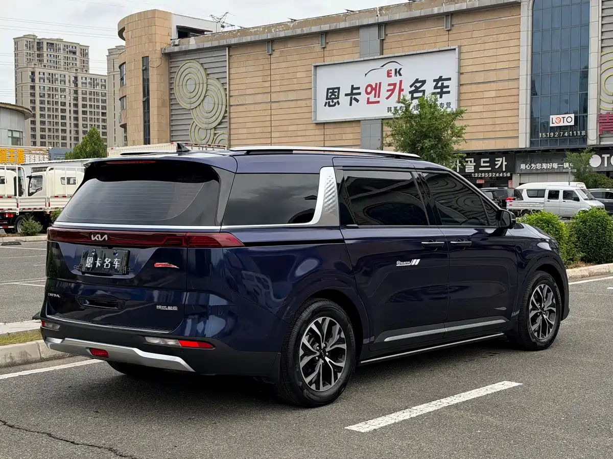 Kia Carnival 2022 2021 2.0T Flagship Edition