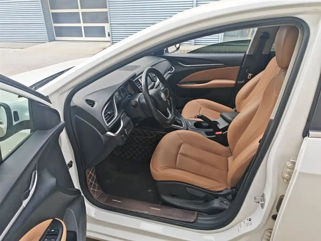 Buick Excelle 2018 18T Automatic Flagship фото 16