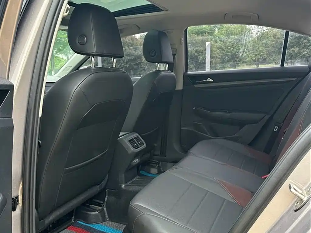 Volkswagen Bora 2021 1.5L Automatic Luxury Smart Edition фото 7