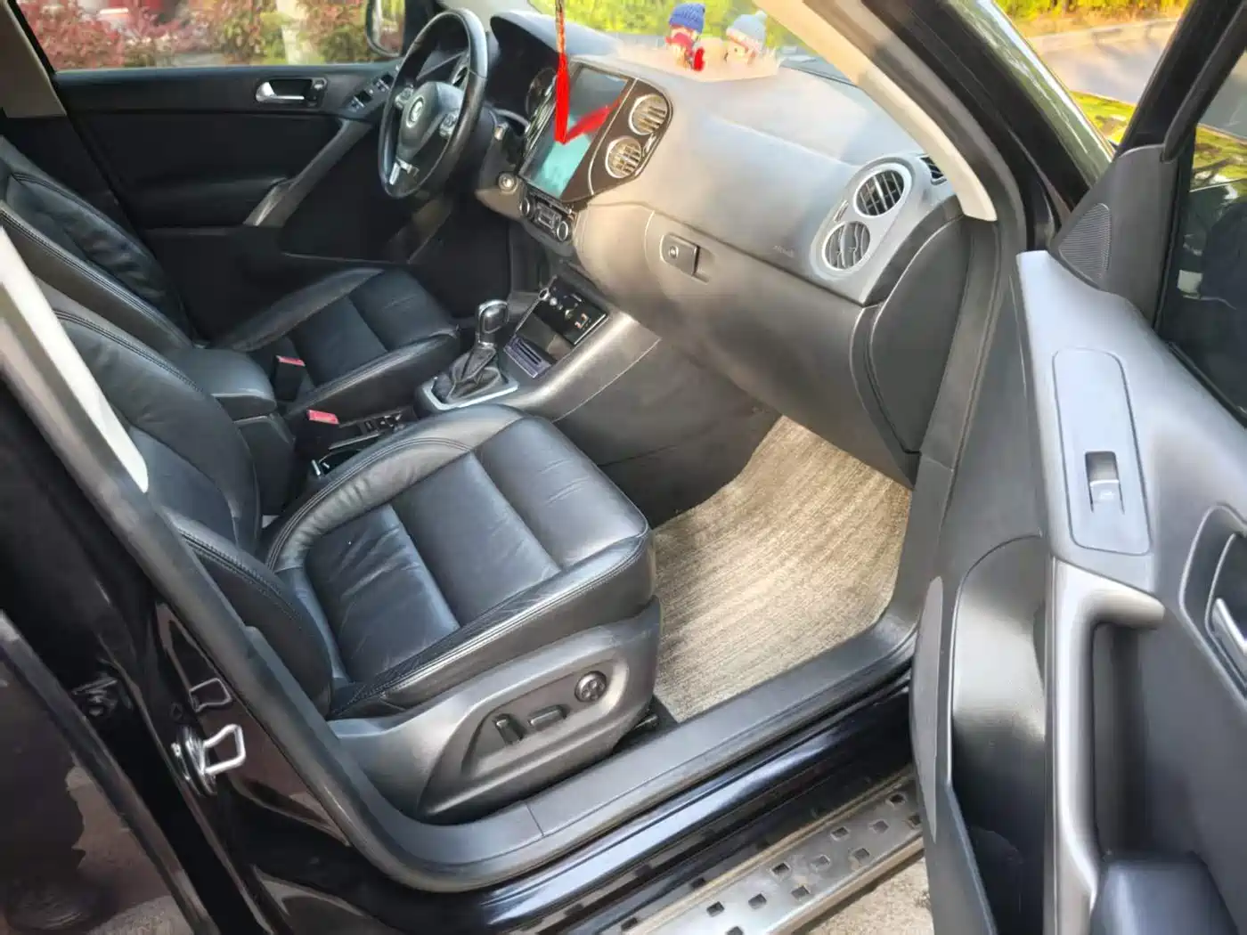 Volkswagen Tiguan 2012 1.8TSI Automatic 2WD Trend Edition фото 11