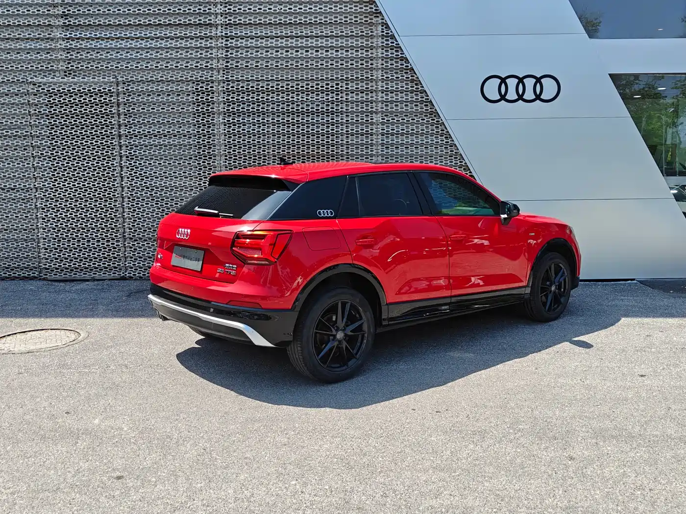 Audi Q2L 2018 35 TFSI Fashion Dynamic China VI фото 4