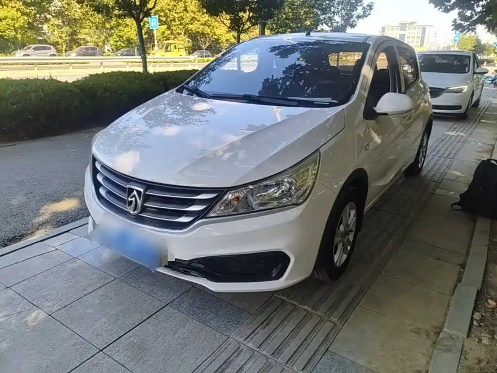 Baojun 310 2017 2016 1.2L Manual Comfort Model