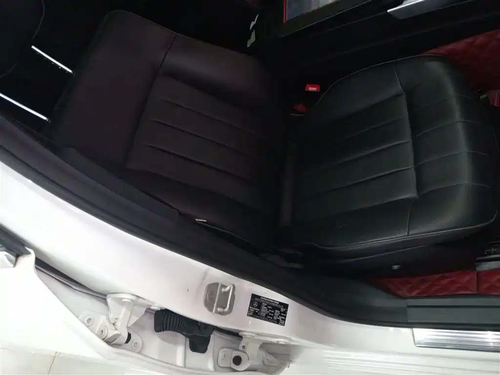 Mercedes-Benz E-Class 2015 Facelift E 260 L фото 25