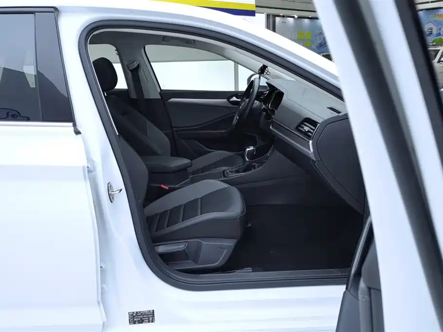 Volkswagen Sagitar 2022 200TSI DSG Soaring Edition фото 8