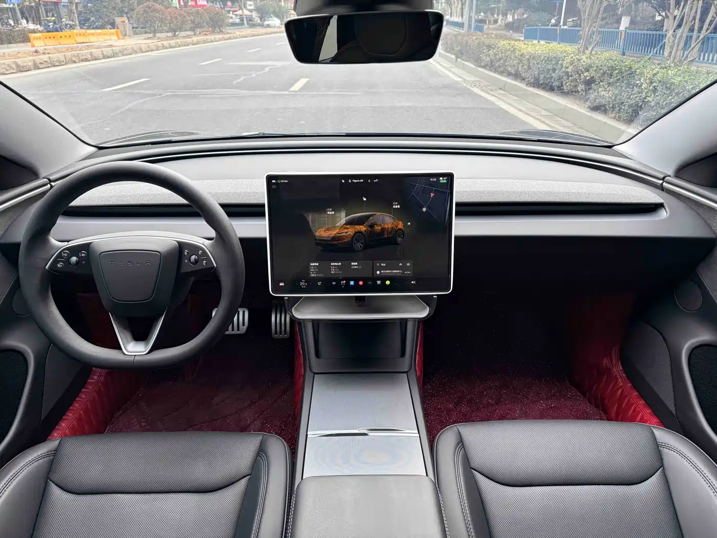 TESLA MODEL 3