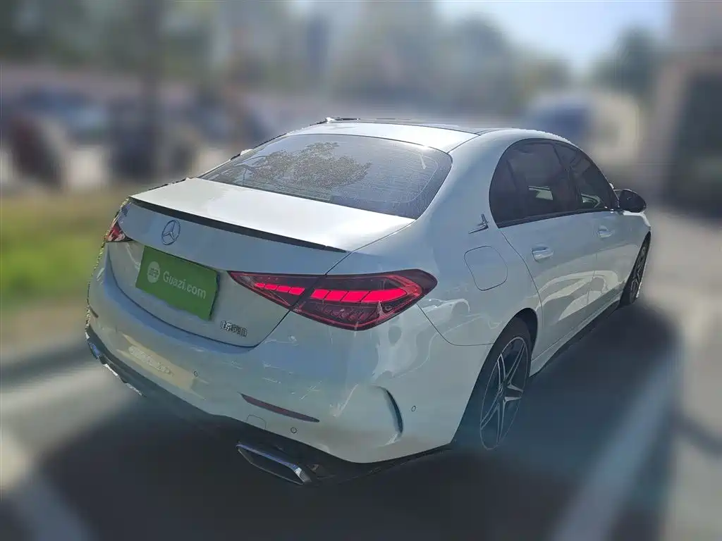 Mercedes-Benz C-Class 2023 Facelift C 260 L Night Sport Edition фото 4