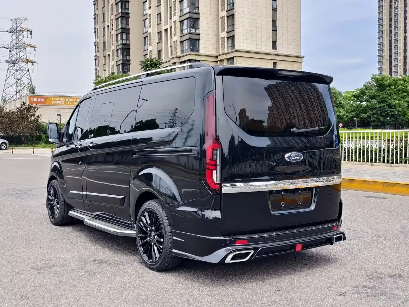 Juntian Granvia 2024 2025 High Roof 2WD Starlight Edition