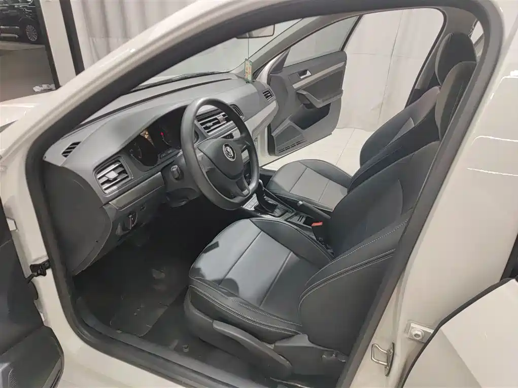 Volkswagen Lavida 2019 Lavida Start 1.5L Auto Trend (China VI) фото 13