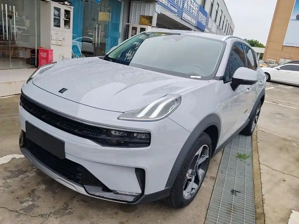 Lynk & Co 06 EM-P 2022