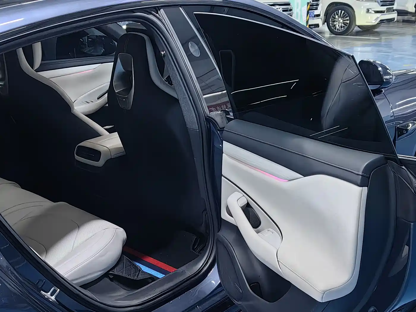 XIAOMI CAR XIAOMI SU7