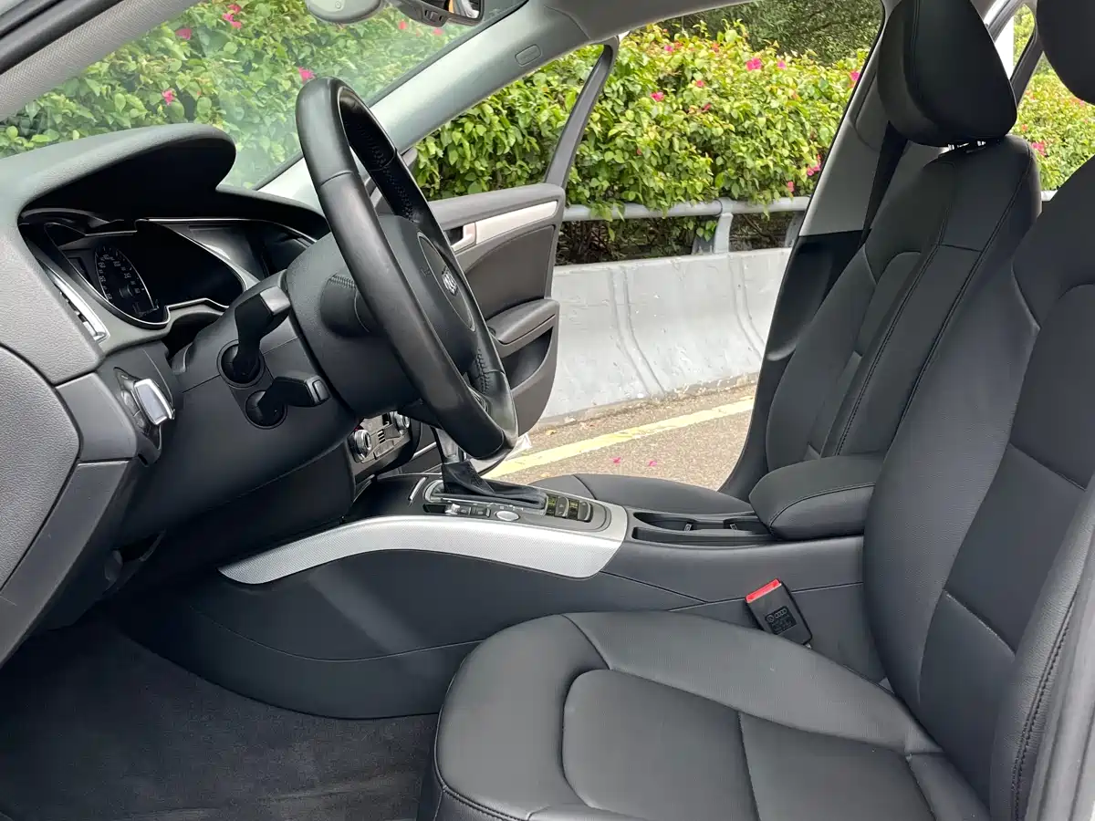 Audi A4L 2016 35 TFSI Collector's Edition Automatic Standard фото 5