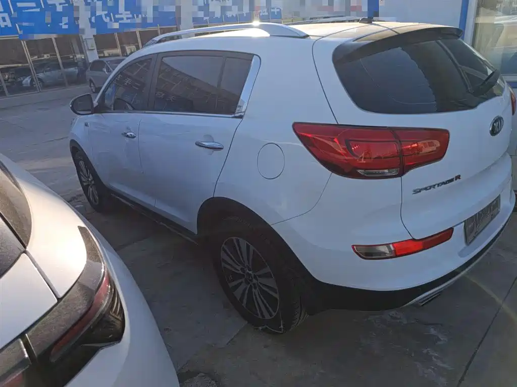 Kia Sportage 2015 2.0L Automatic 2WD DLX фото 5
