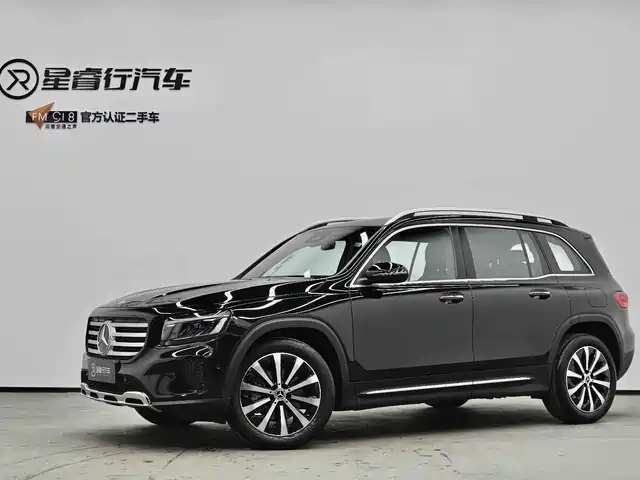 MERCEDES-BENZ GLB