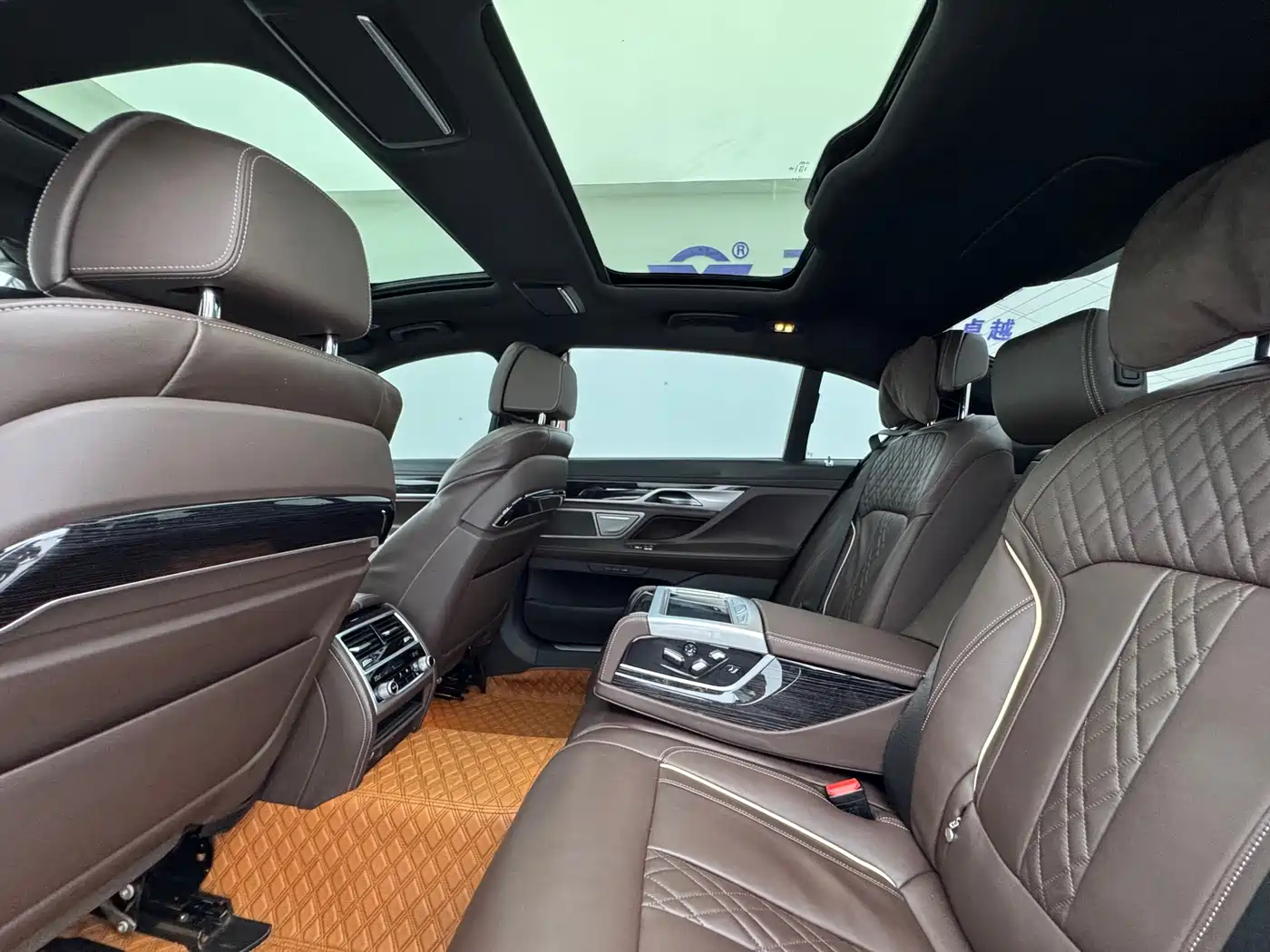 BMW 7 Series 2021 Model 730Li M Sport Package фото 5