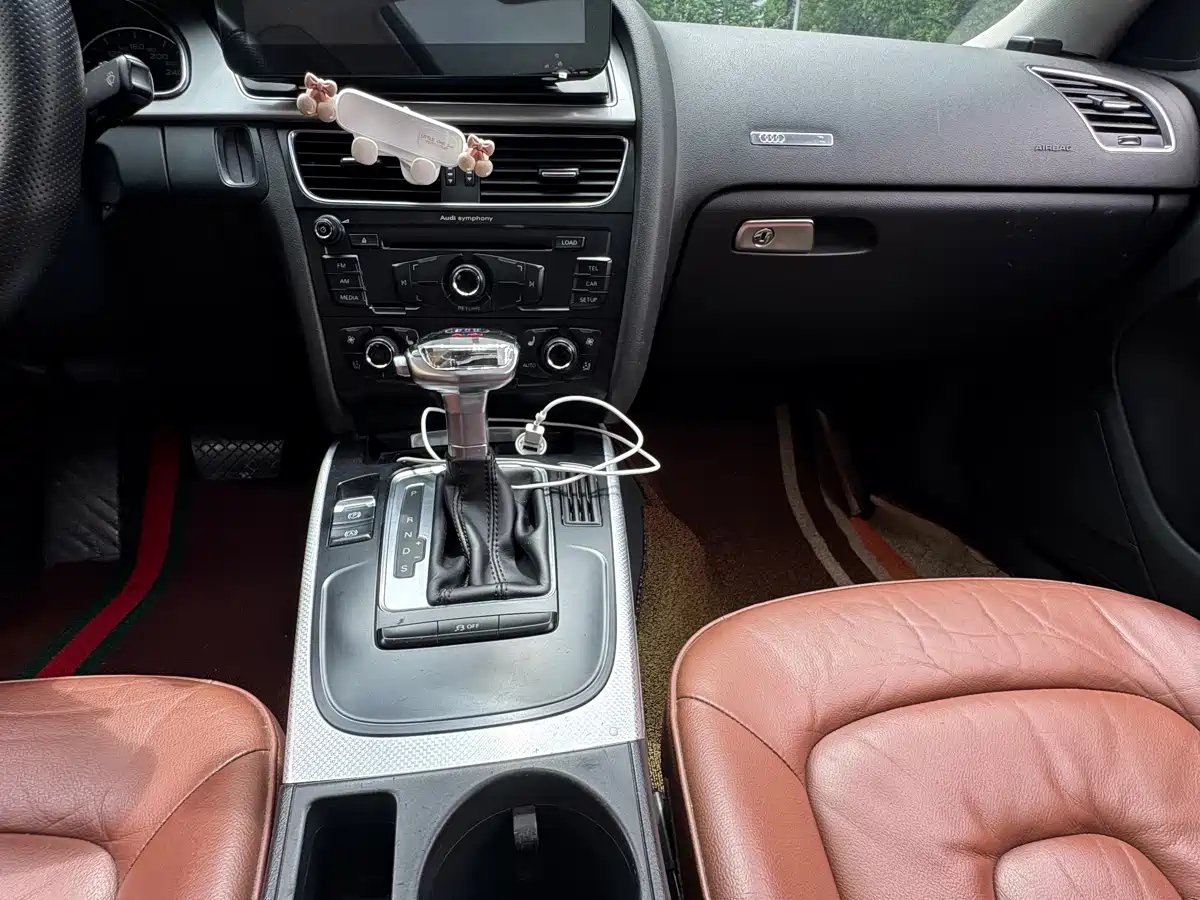 Audi A5 (Import) 2010 2.0TFSI Sportback Comfort фото 22
