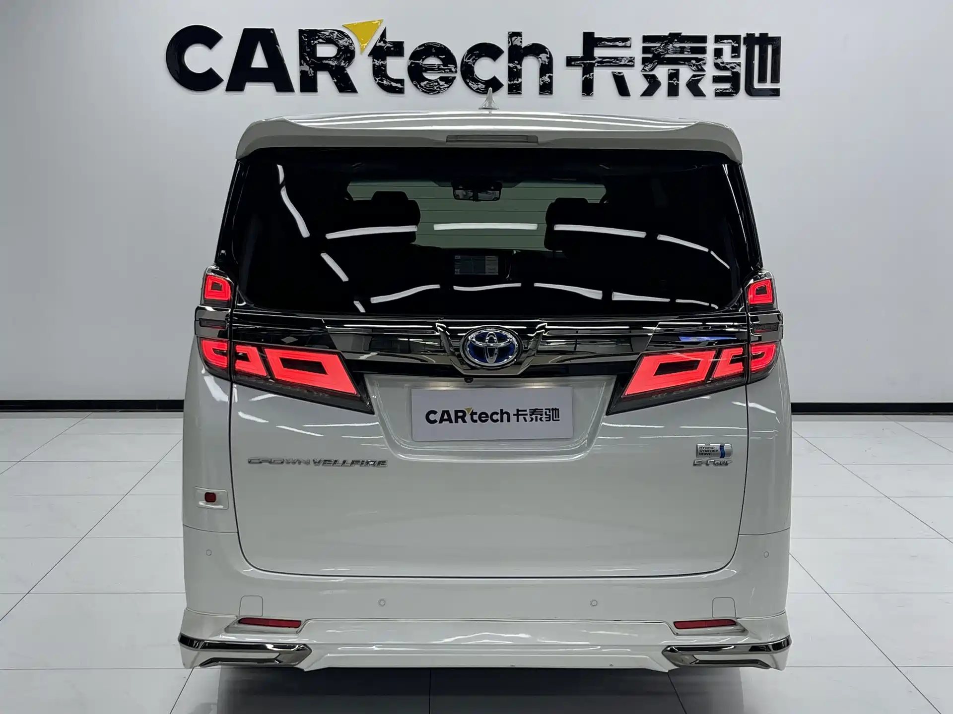 Фото 29 - Toyota Vellfire
