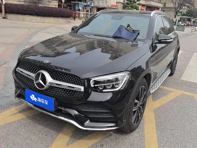 MERCEDES-BENZ GLC