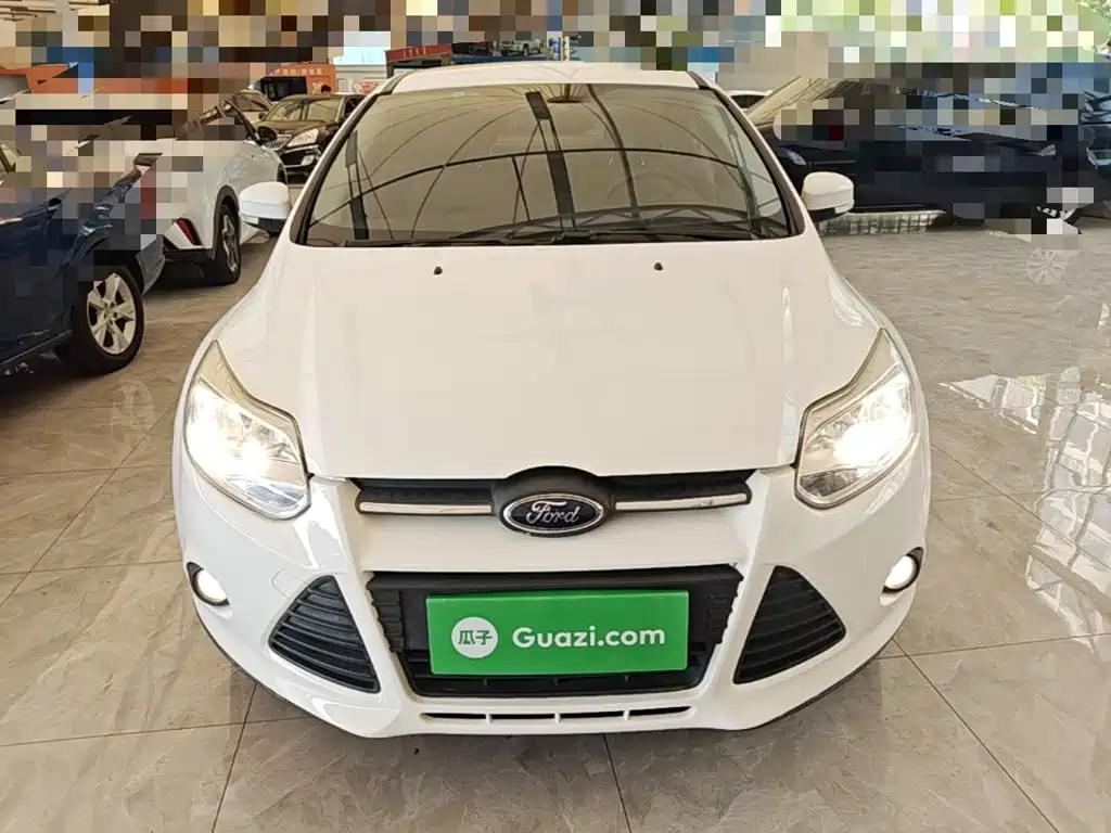 Фото 3 - Ford Focus