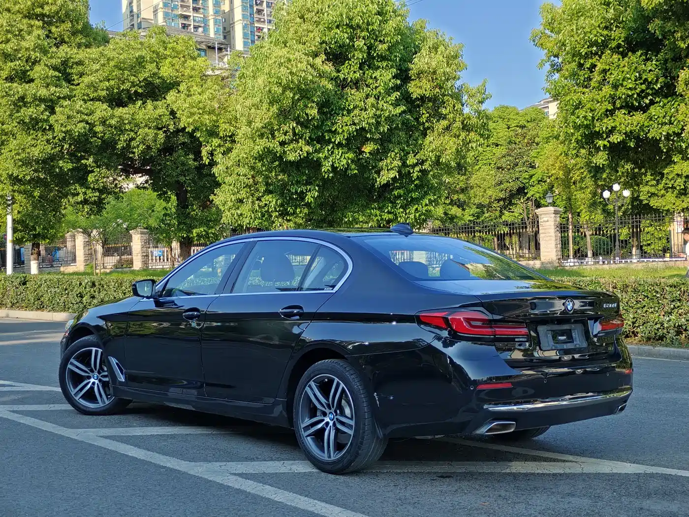 BMW 5 Series 2021 530Li Leading Luxury Package фото 4