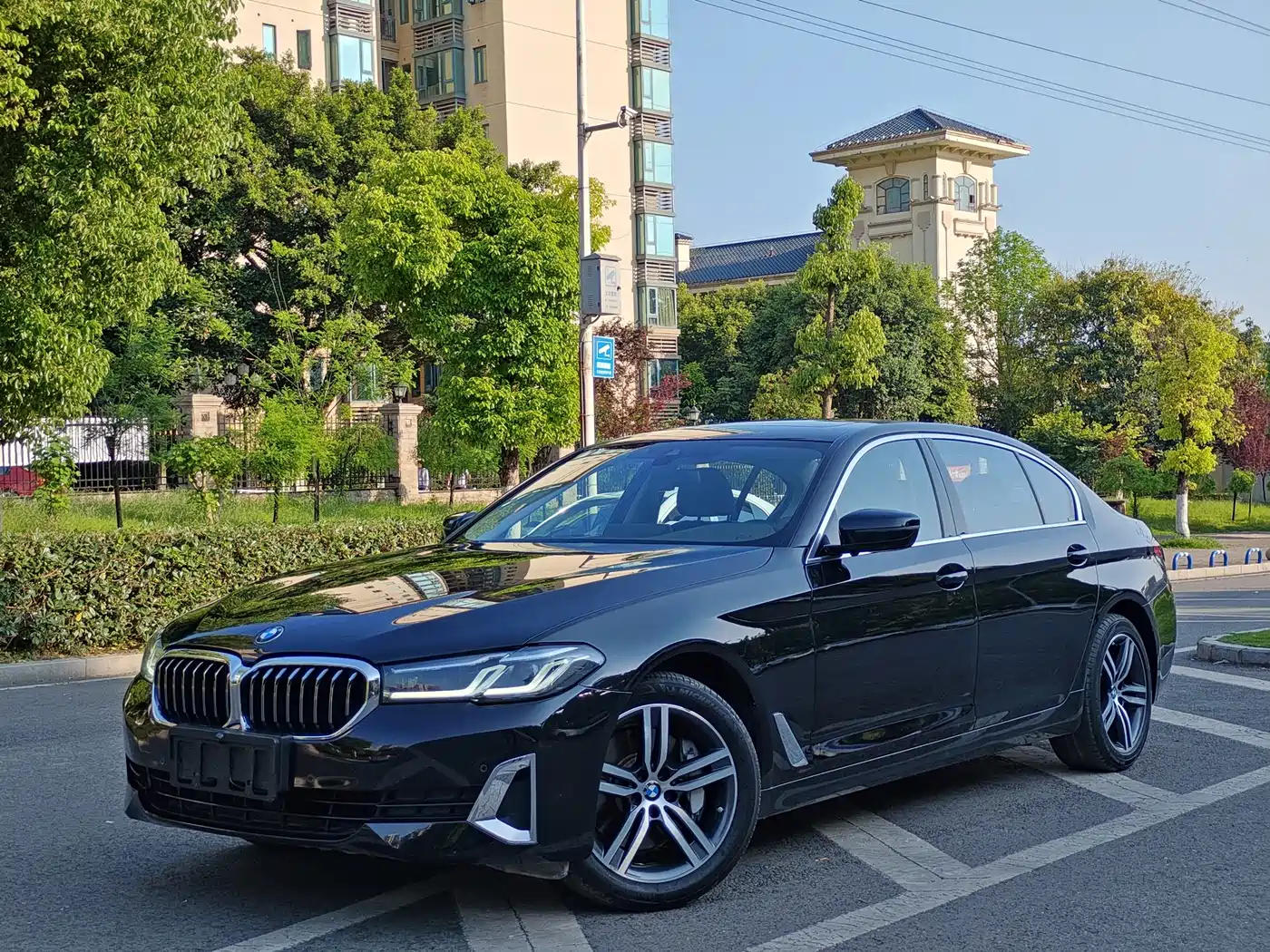BMW 5 Series 2021 530Li Leading Luxury Package