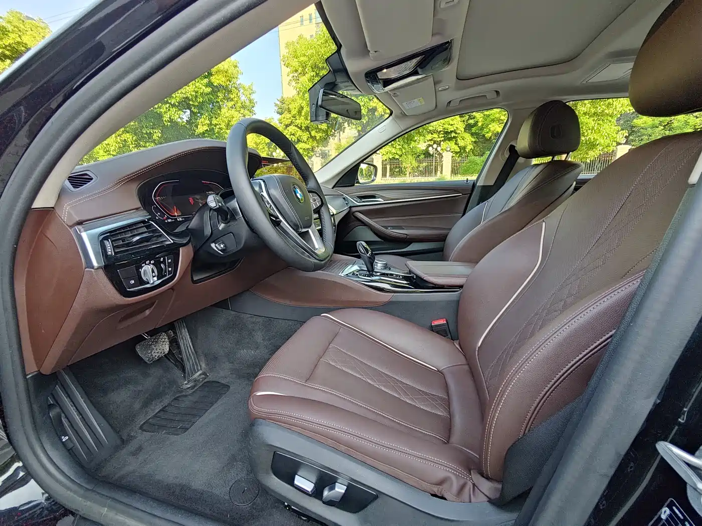 BMW 5 Series 2021 530Li Leading Luxury Package фото 10