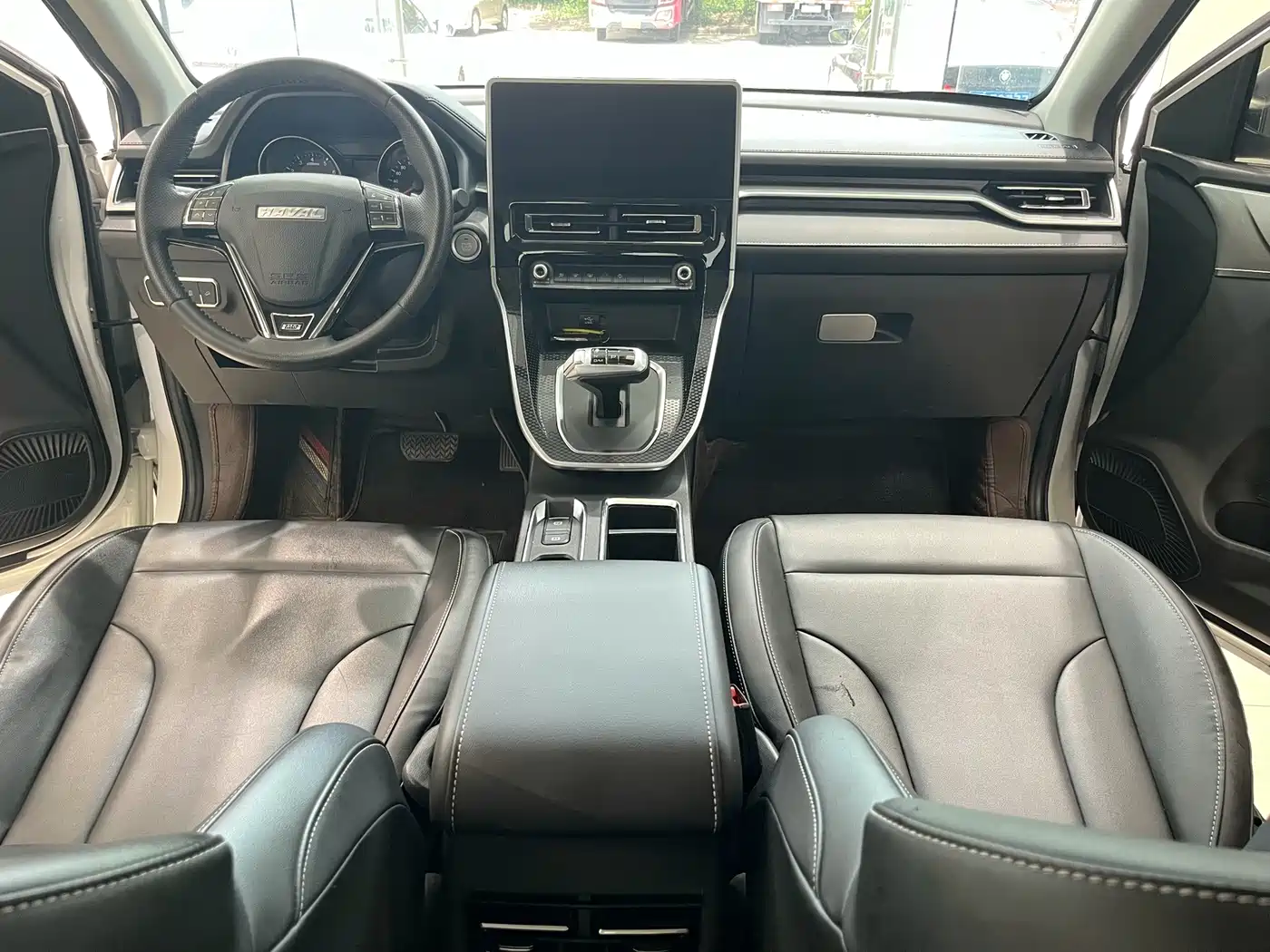 Haval M6 2023 2023 PLUS 1.5T DCT Luxury Smart Connect