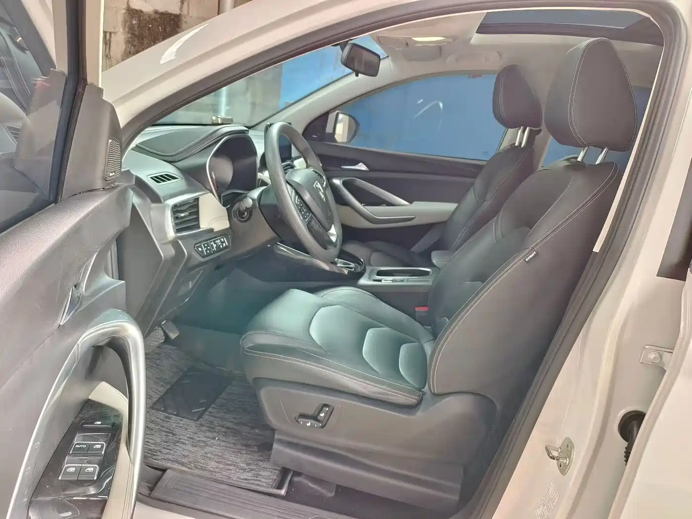 Baojun 530 2019 2019 1.5T CVT Premium Edition China VI
