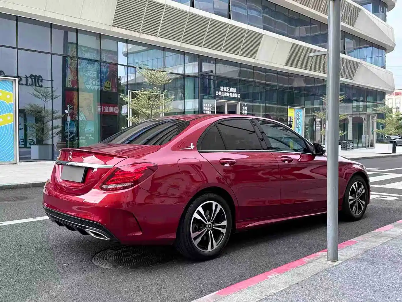 Mercedes-Benz C-Class 2017 Facelift C 200 Sport Edition фото 4