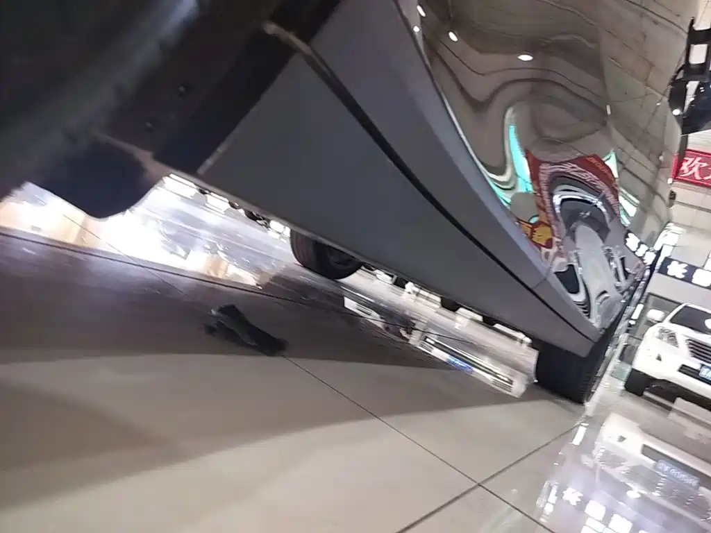 Li Auto i6 2026 2025 2WD Base Model