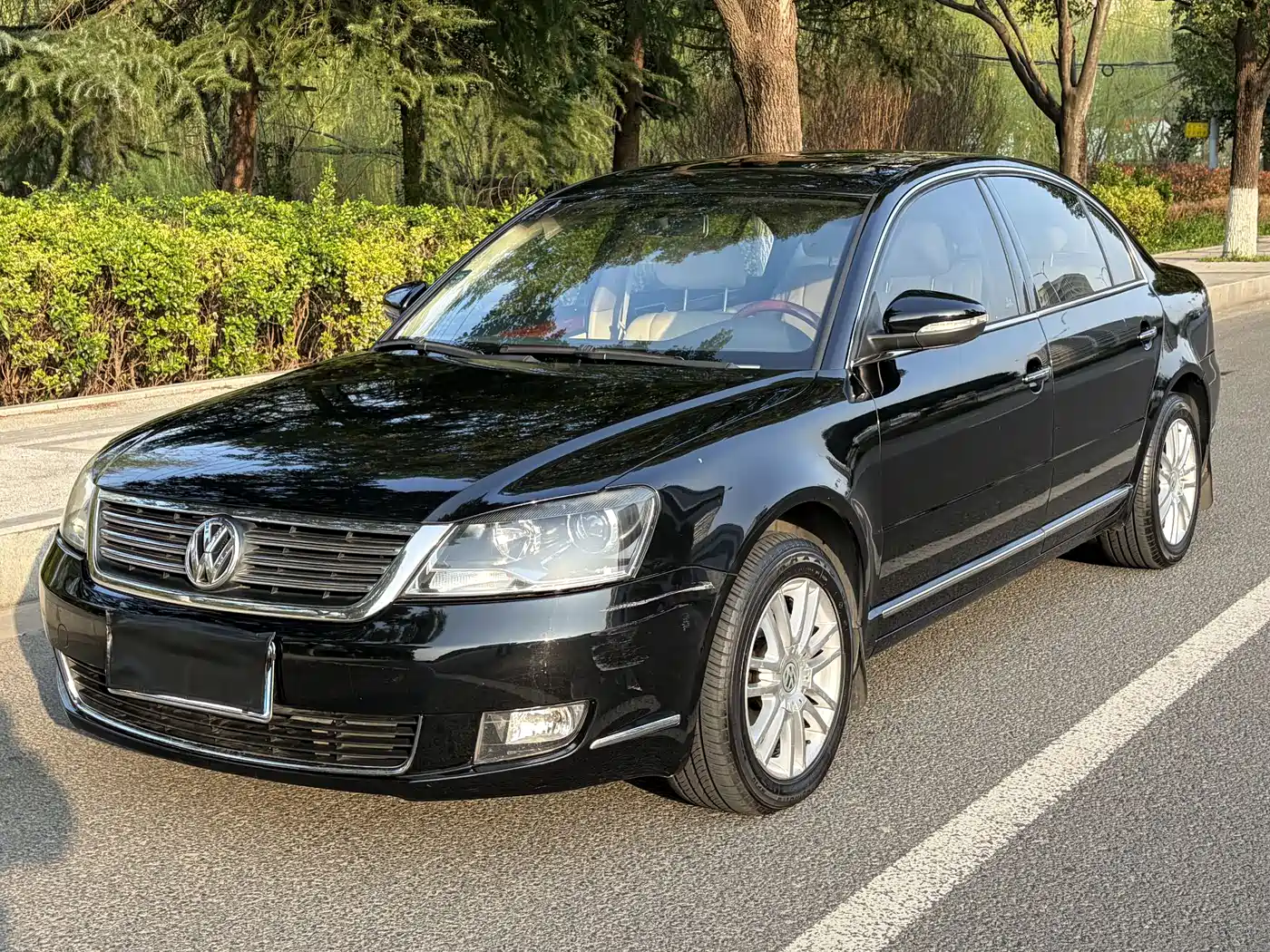 Volkswagen Passat Lingyu 2009 1.8T Automatic Luxury