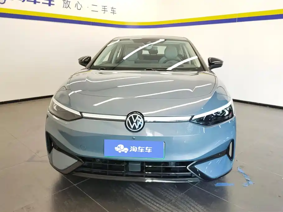 VOLKSWAGEN ID.7 VIZZION