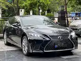 Фото 3 - Lexus LS