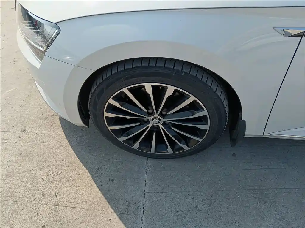 Škoda Superb 2018 TSI330 DSG Comfort Version China VI фото 25