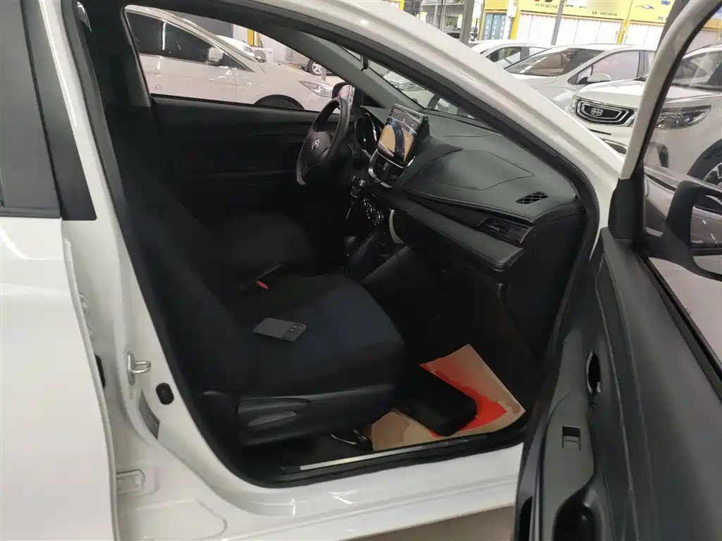 Toyota YARiS L Zhi Xiang 2021 1.5L CVT Leading Edition фото 20