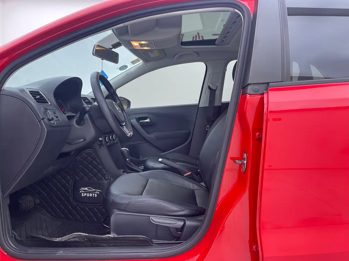 Volkswagen Polo 2018 1.5L Auto Comfort фото 9
