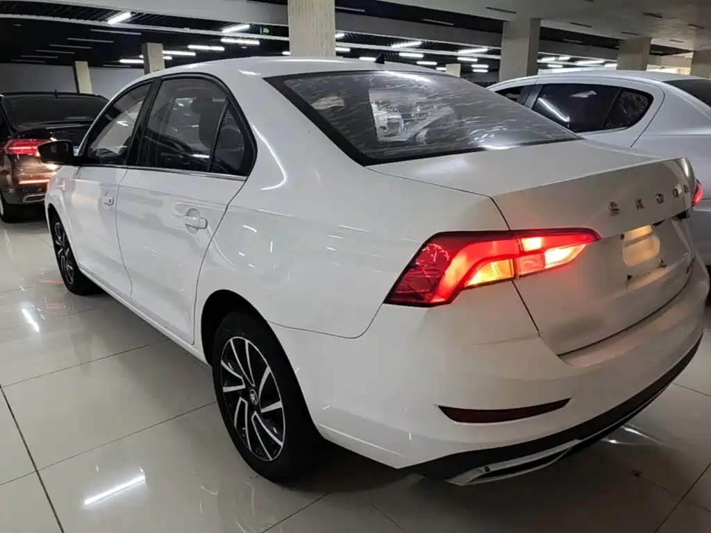 Škoda Rapid 2021 2020 1.5L Automatic Comfort Edition