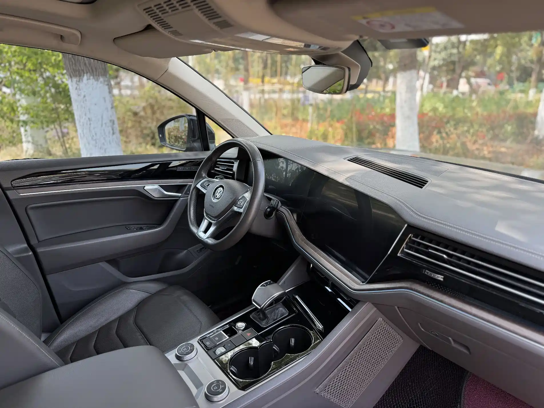 Фото 16 - Volkswagen Touareg