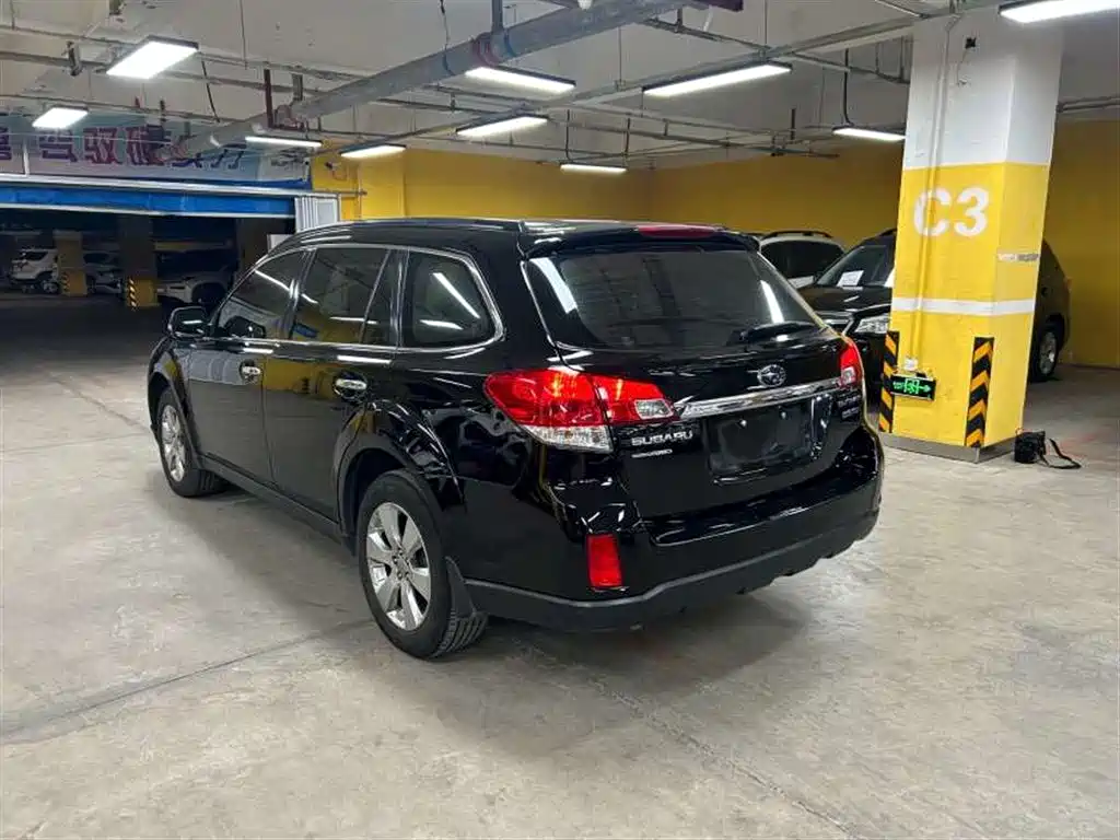 Subaru Outback 2010 3.6R Luxury Navigation фото 5