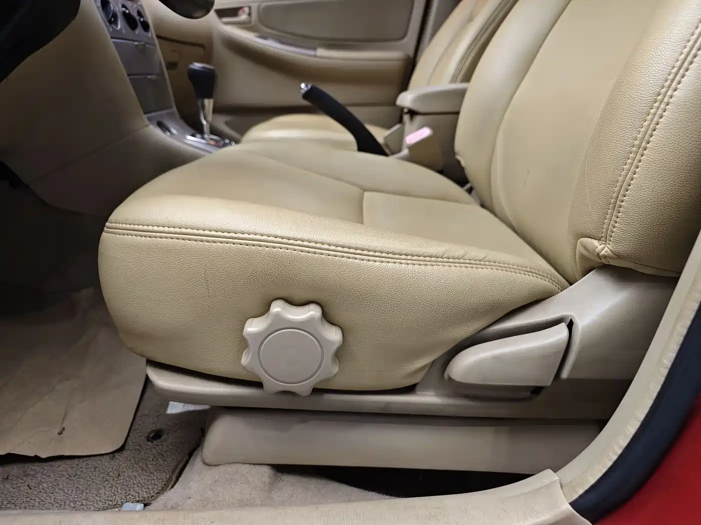 Toyota Corolla 2013 1.6L Automatic Excellence Edition фото 10