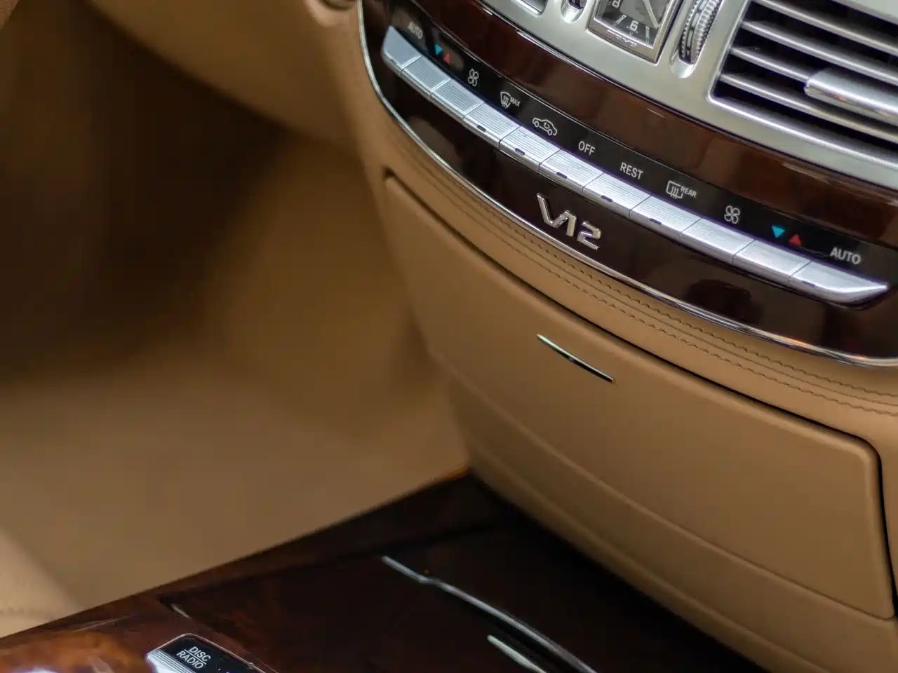 Mercedes-Benz S-Class AMG 2013 AMG S 65 L Grand Edition фото 13