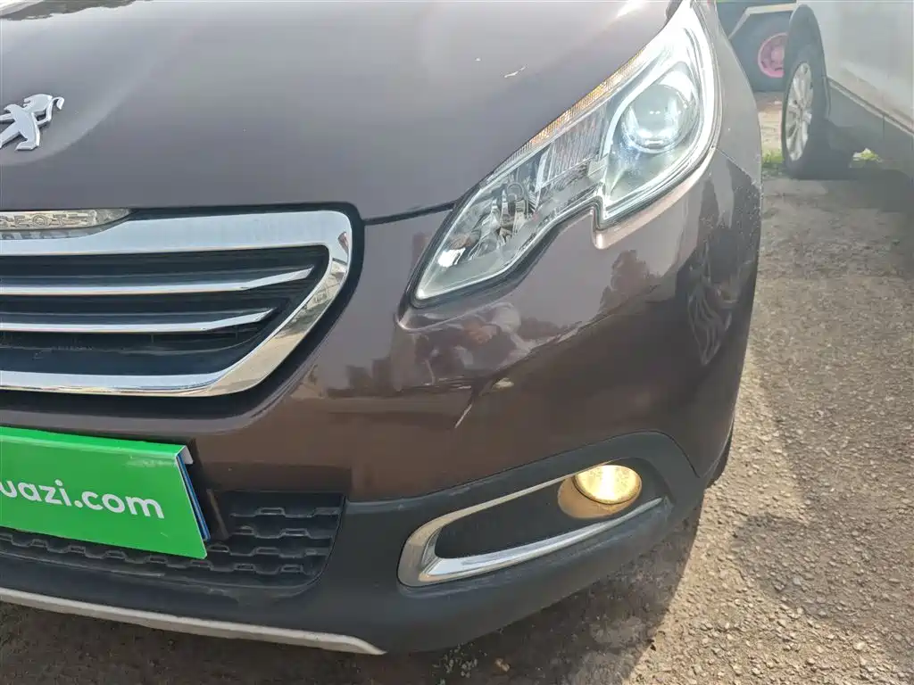 Peugeot 2008 2014 1.6L Automatic Fashion Edition фото 24