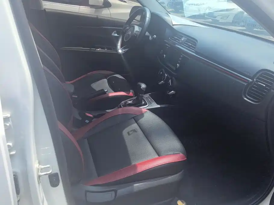 Kia KX CROSS 2020 2019 1.6L Automatic Smart Sunroof Edition China VI
