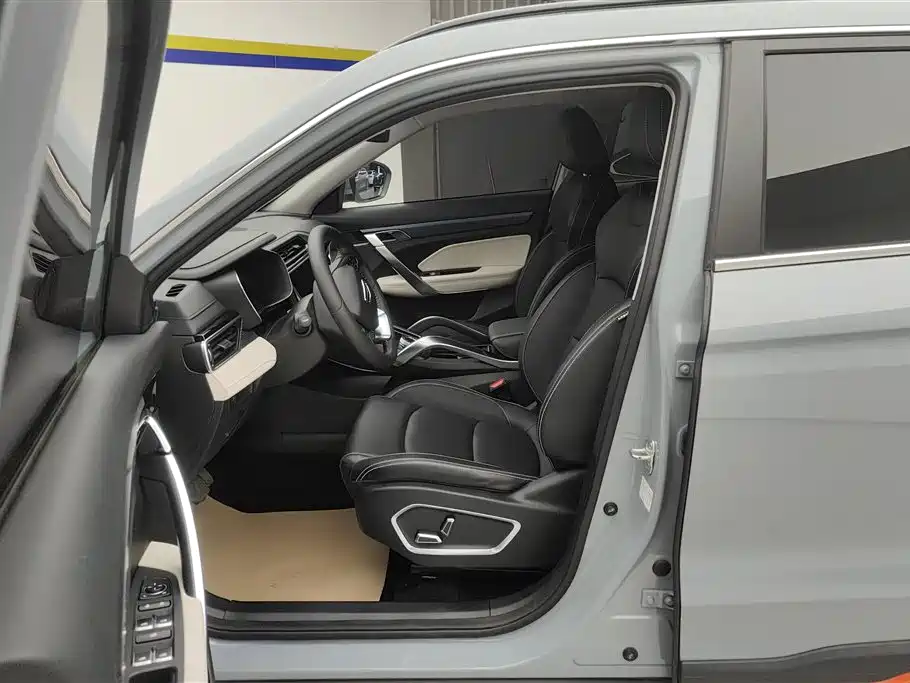 GEELY AUTOMOBILE BOYUE