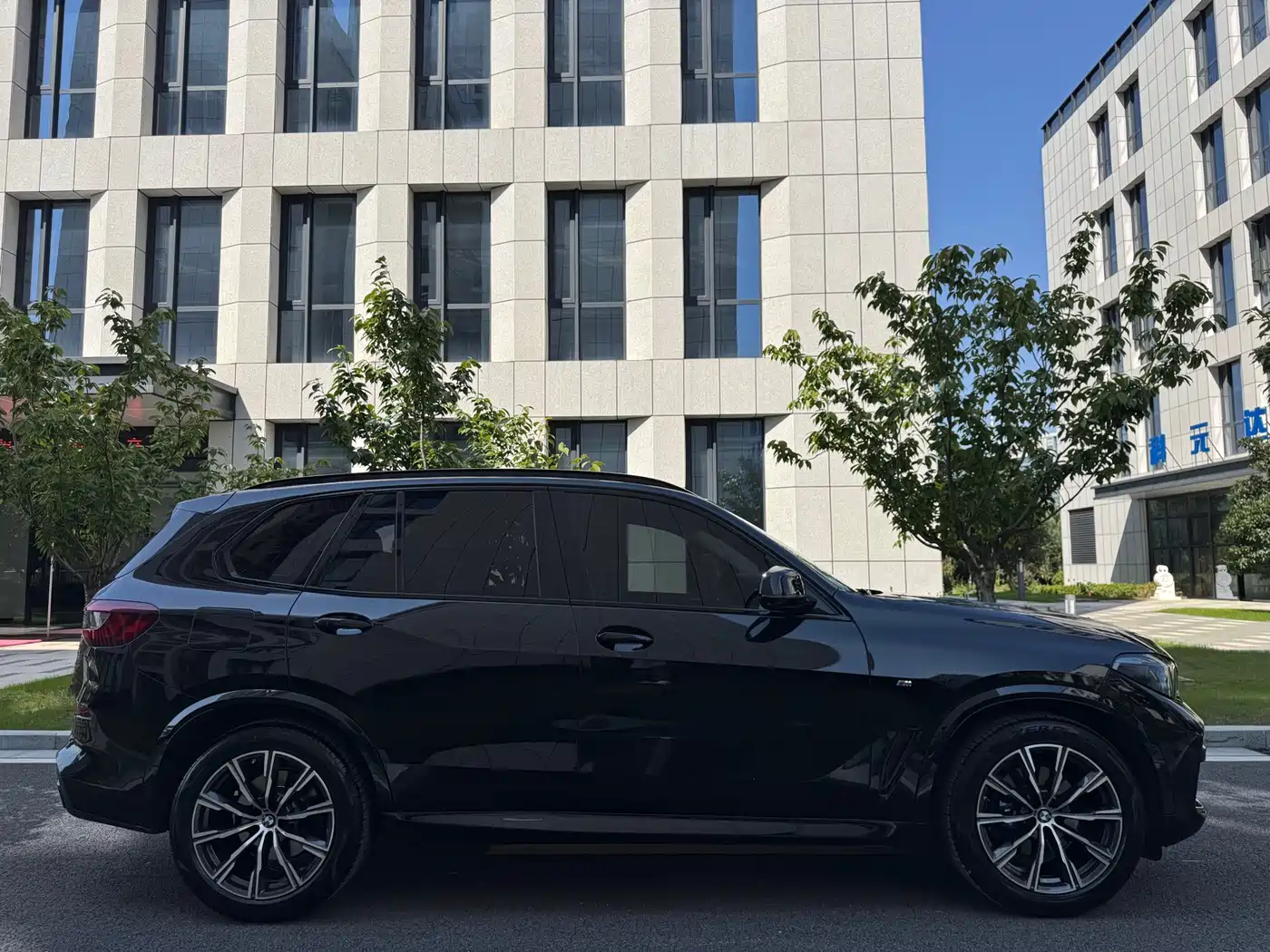 BMW X5 (Import) 2022 2022 xDrive40i M Sport Package