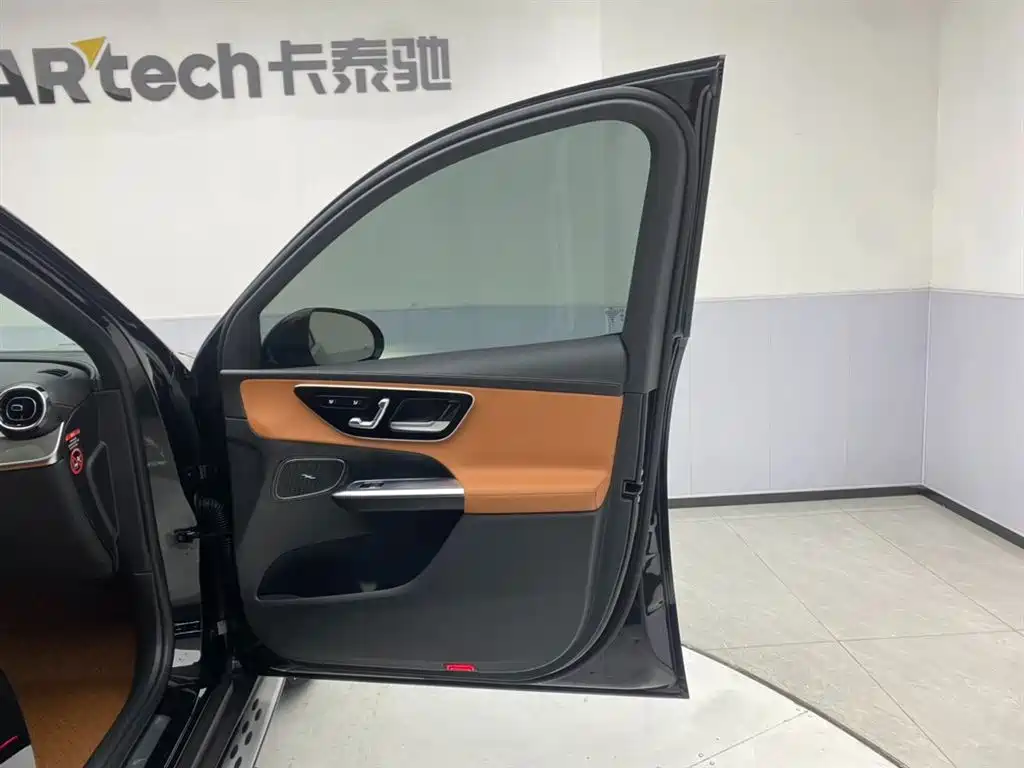 Mercedes-Benz GLC 2025 Model Year GLC 260 L 4MATIC Dynamic фото 25